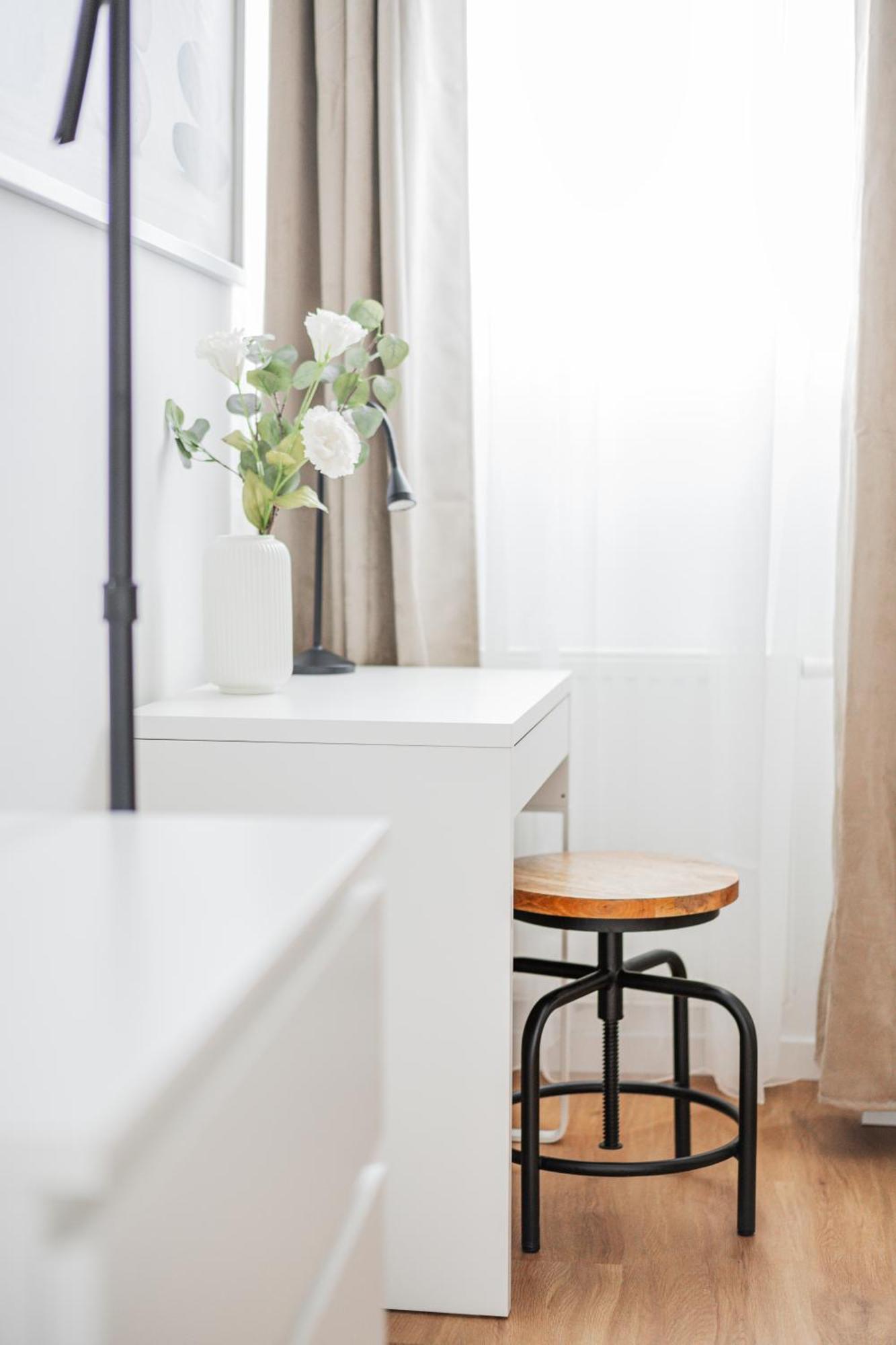 Modern Central City Rooms Wenen Buitenkant foto